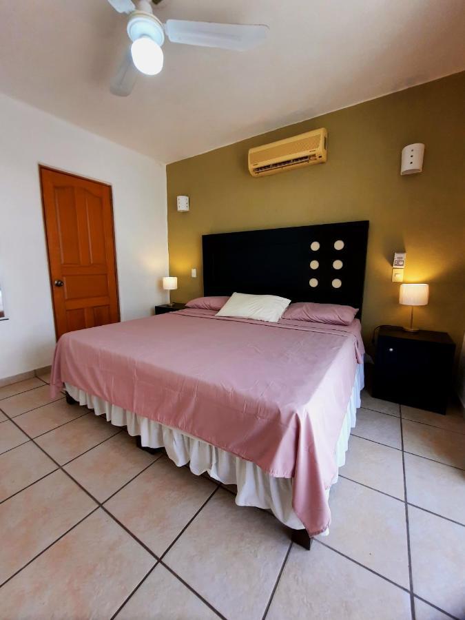 Hacienda Real Suits Ixtapa Икстапа Екстериор снимка
